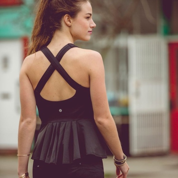 lululemon athletica Tops - Lululemon peplum top size 4